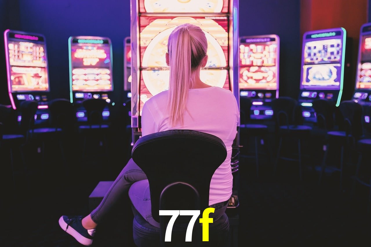Live Casino 77f